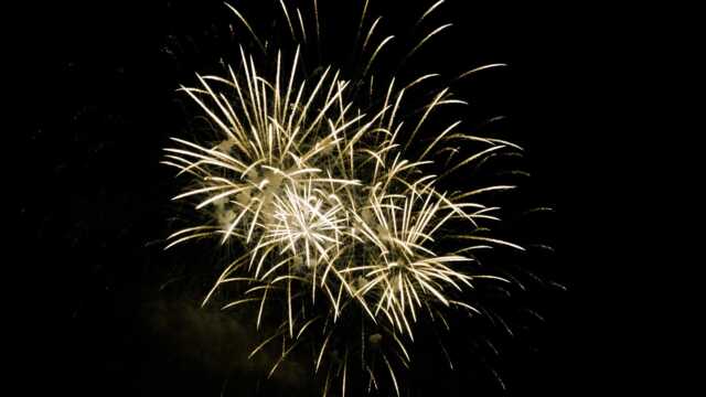 JPT26 Fireworks Videos Black Footage in 4k UHD with Sound, 18 Palmtrees Effect