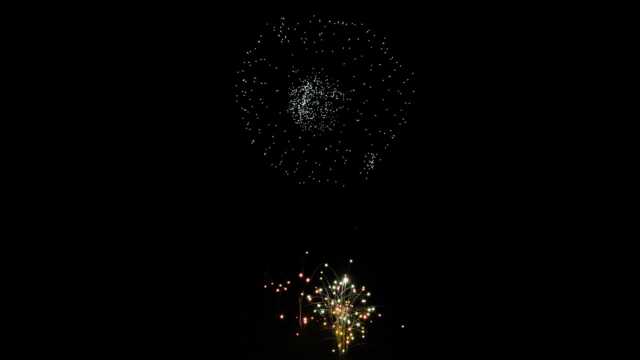 JPT26 Fireworks Videos Black Footage in 4k UHD with Sound, 22 Peony Mini Hearts Flying Fish Effect